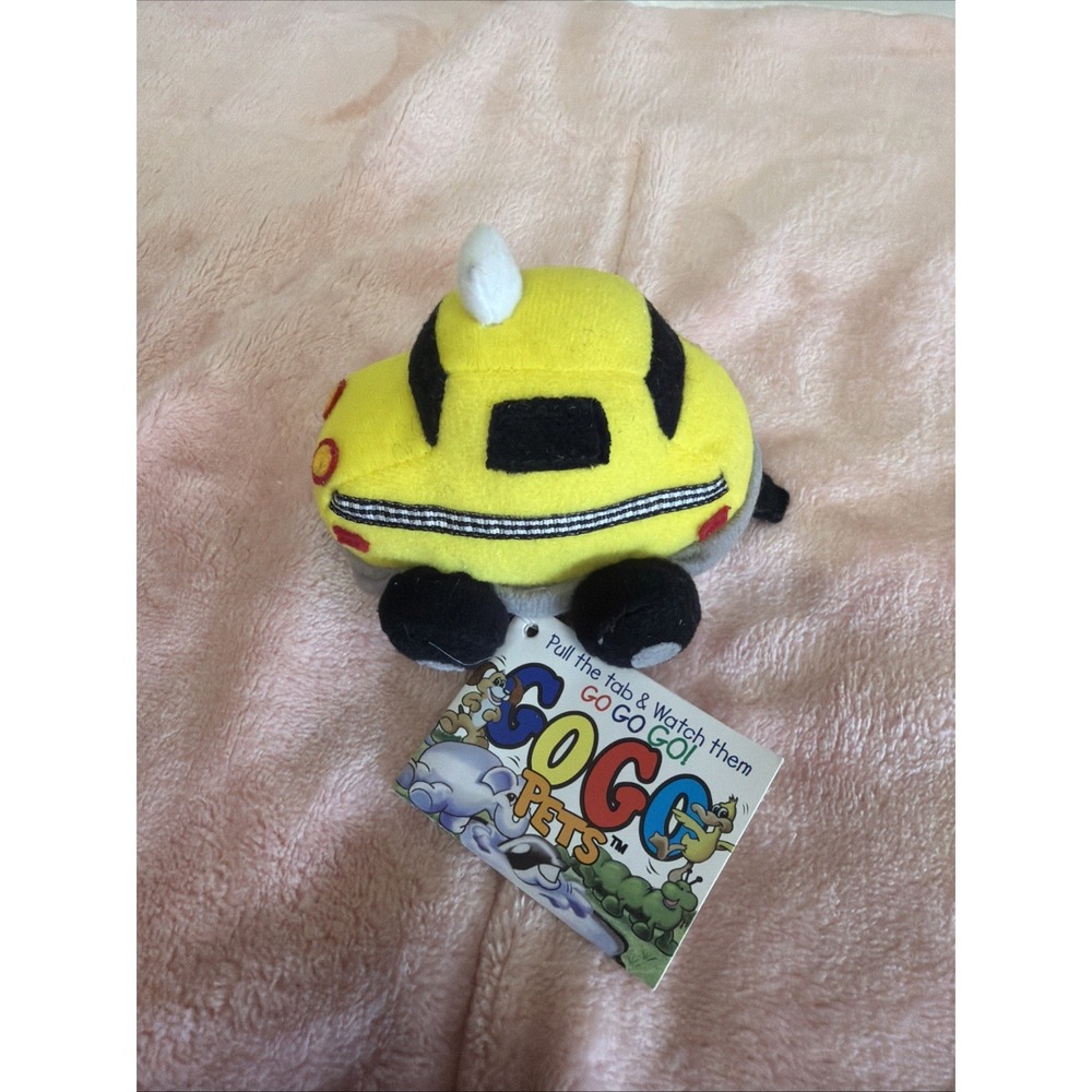 Vintage 1996 Yellow Ganz Go Go TaxiCar Vibrating Plush Pull String Working